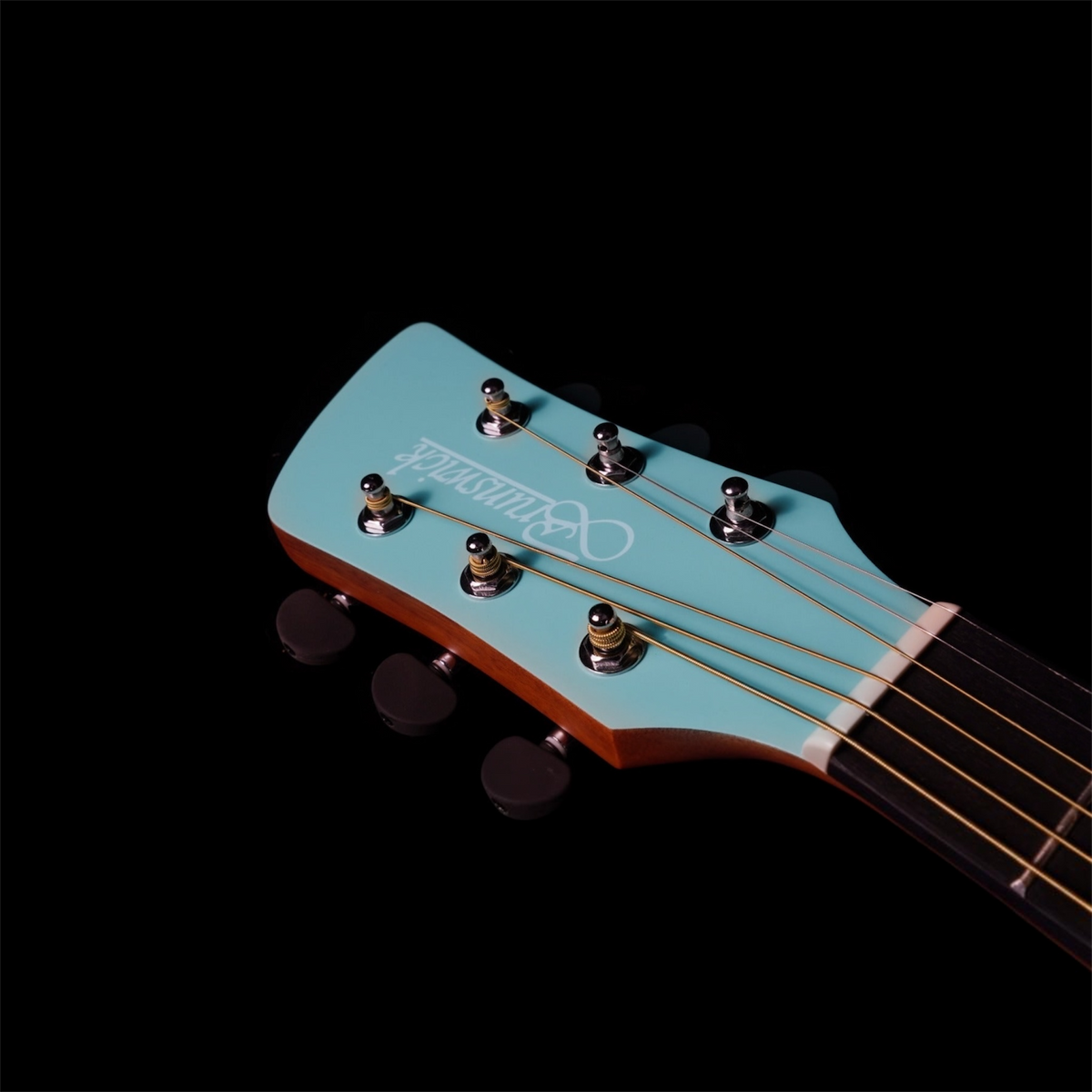 Brunswick BF100 Grand Auditorium Cutaway - Mint Green