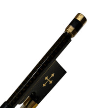 Charger l&#39;image dans la galerie, High Quality Carbon Fibre Violin Bow Side Angle
