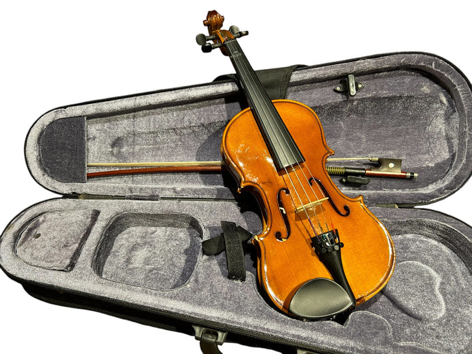 1/8 size Violin-Very Good Condition- Rental -annual fee